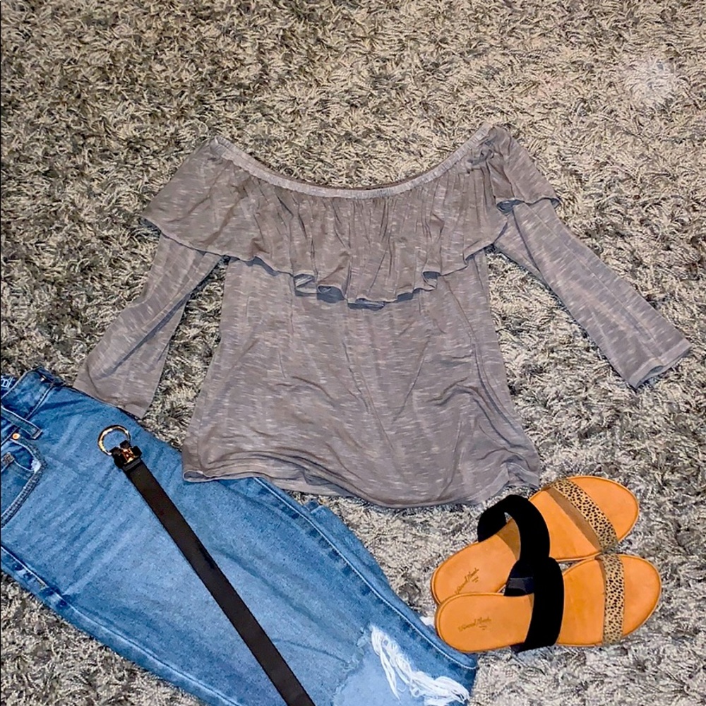 Off the shoulder,cropped, 3/4 sleeves